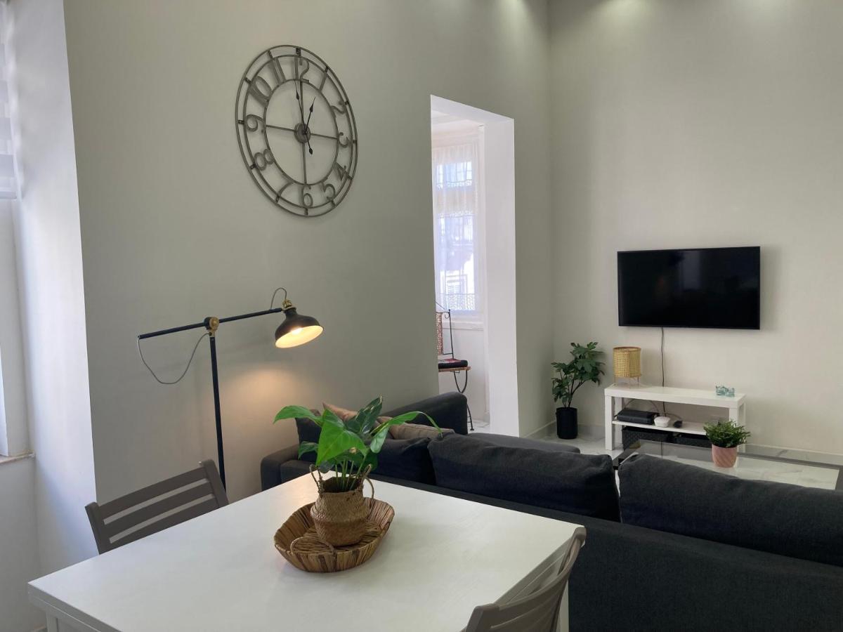 Charming Central Townhouse In Sliema By Assetflow Pro Apartment Bagian luar foto